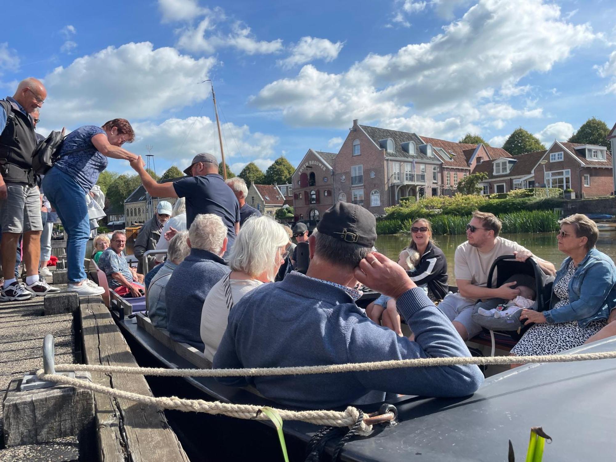 Pod Huisje Met Hottub Dokkum Exterior foto